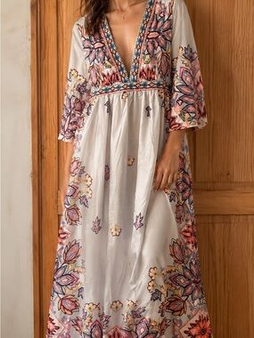 V-Neck Maxi Dress in White and Pink